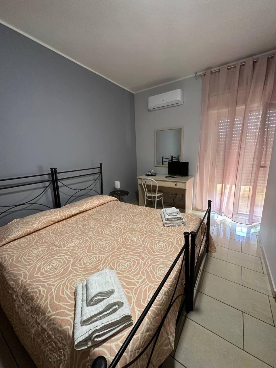 Emmanuel Bed & Breakfast 3*