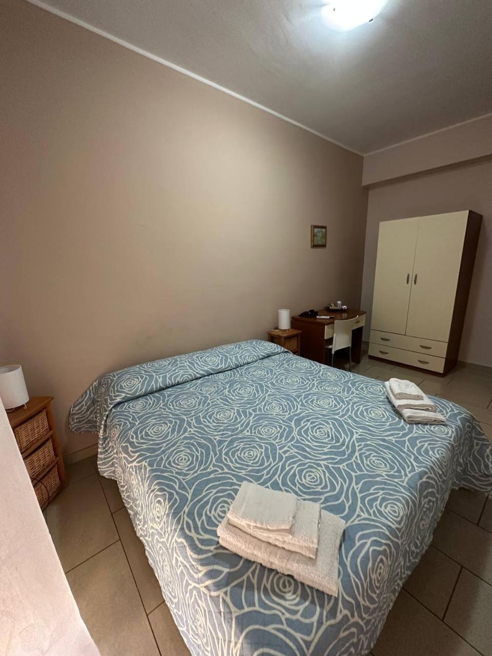 Emmanuel Bed & Breakfast 3*